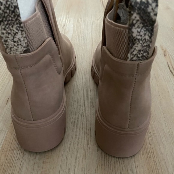 Rennet Booties - Picture 5 of 10